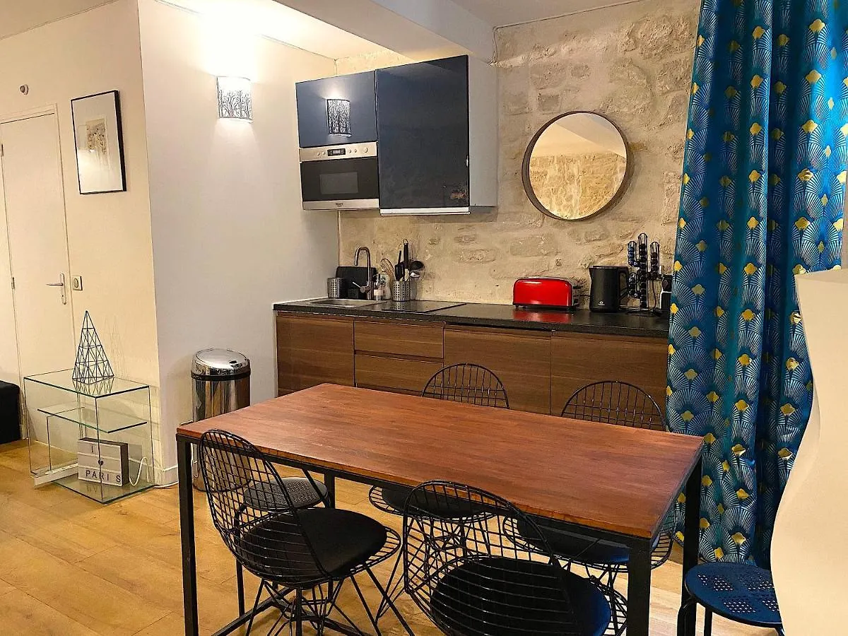 My Trip In Paris - Martin Apartment